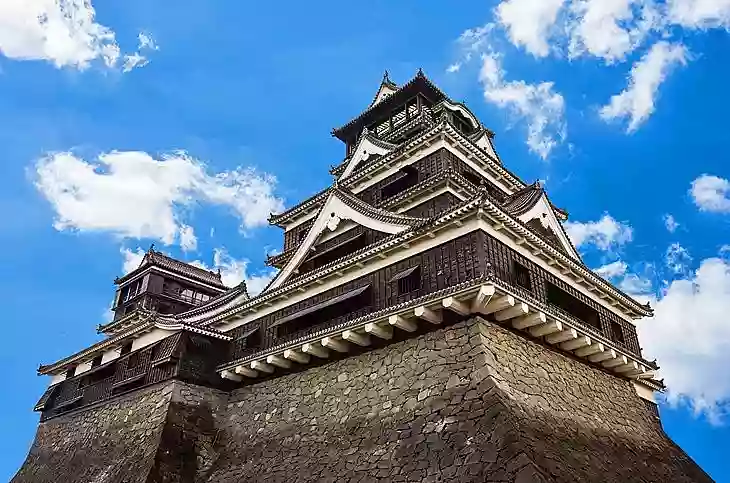 Fukuoka Castle and the City's Ancient Festivals